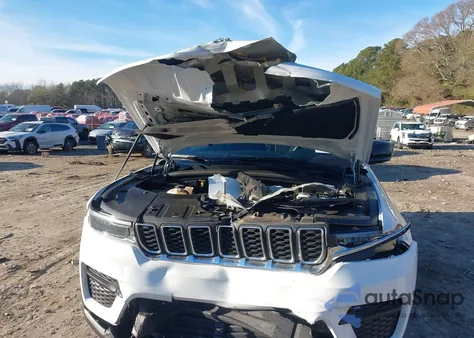 2024 Jeep Grand Cherokee Laredo X 4X2 from USA, damaged, VIN 1C4RJGAG3R8601376